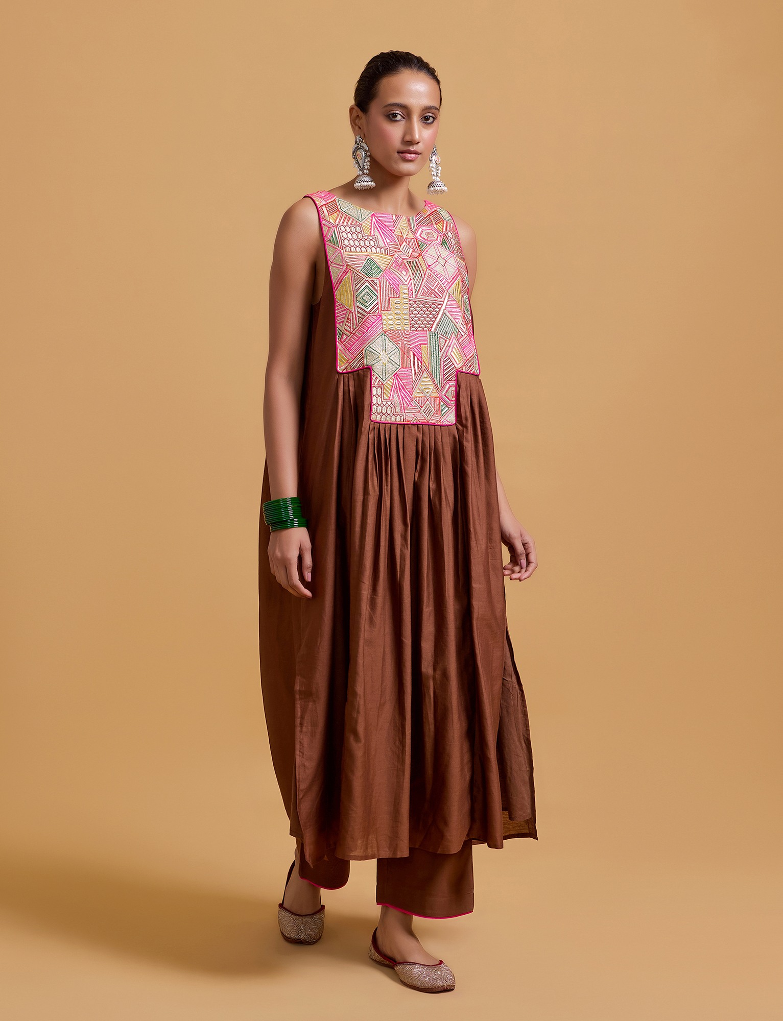 Mithai Brown Sleeveless Kurta Set