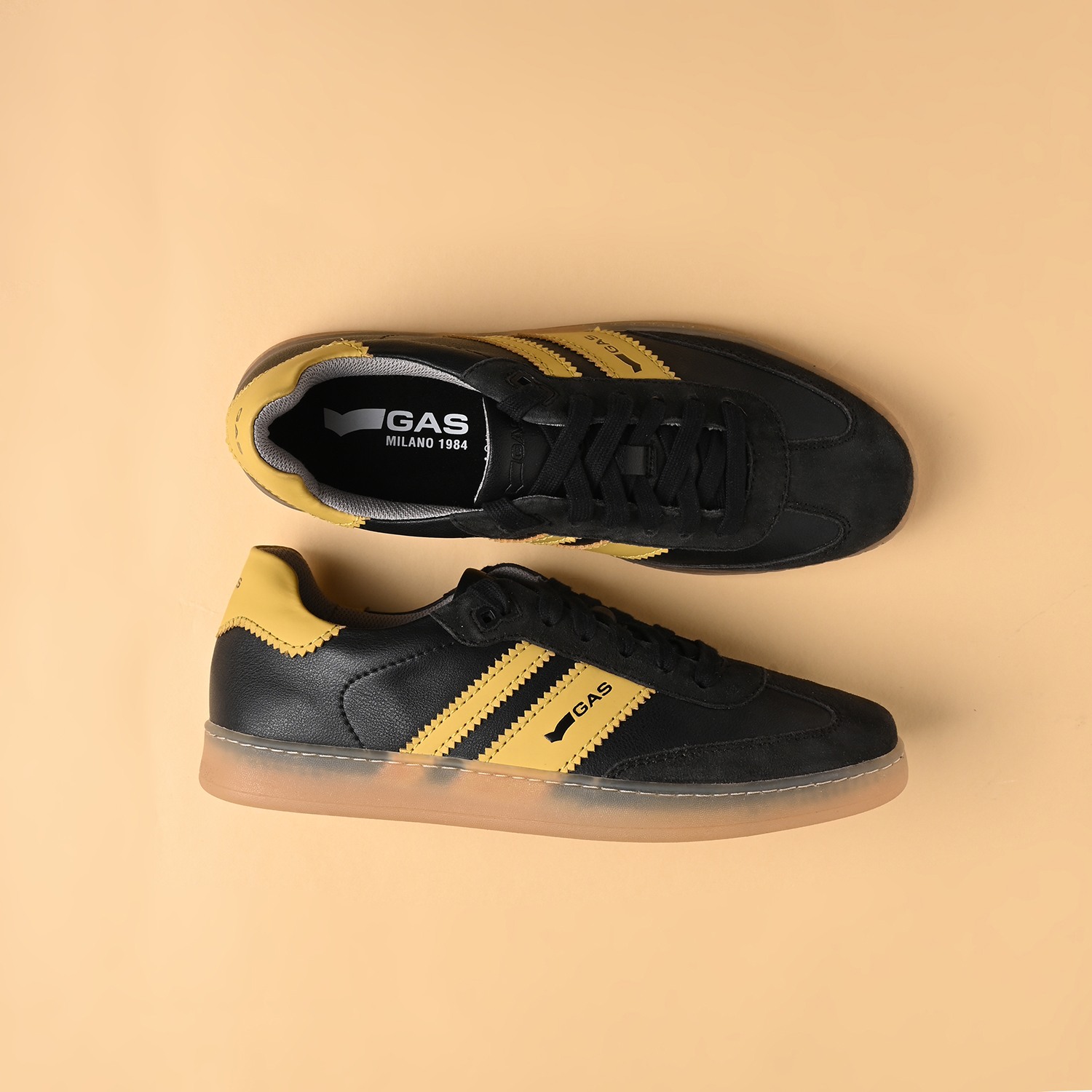 Men Sienna Stride Black Yellow Casual Sneakers