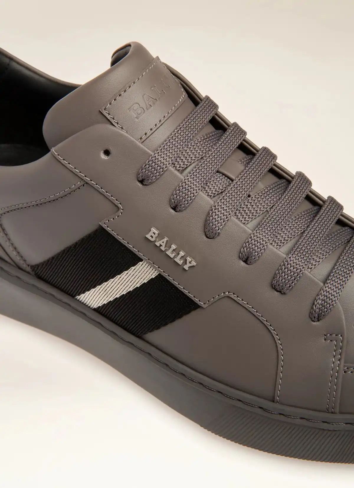 Moony Leather Sneakers