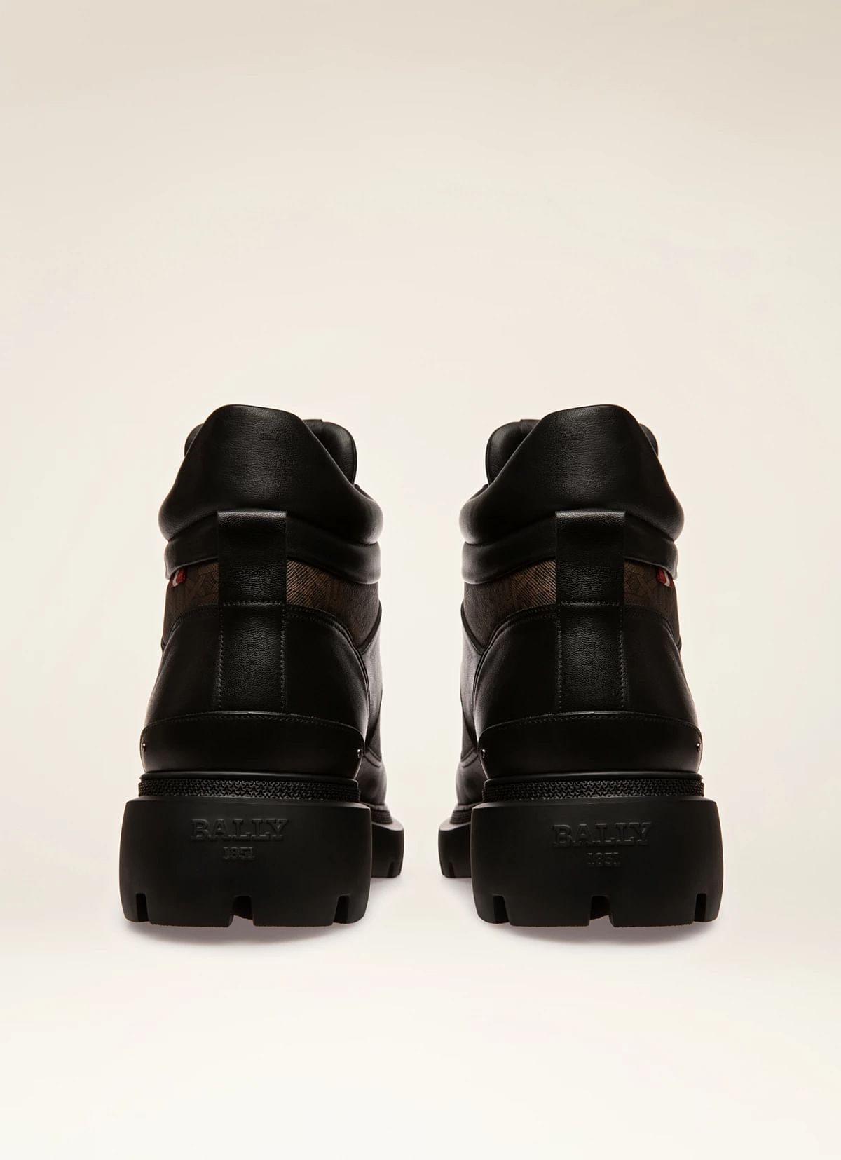 Valensy Leather Boots