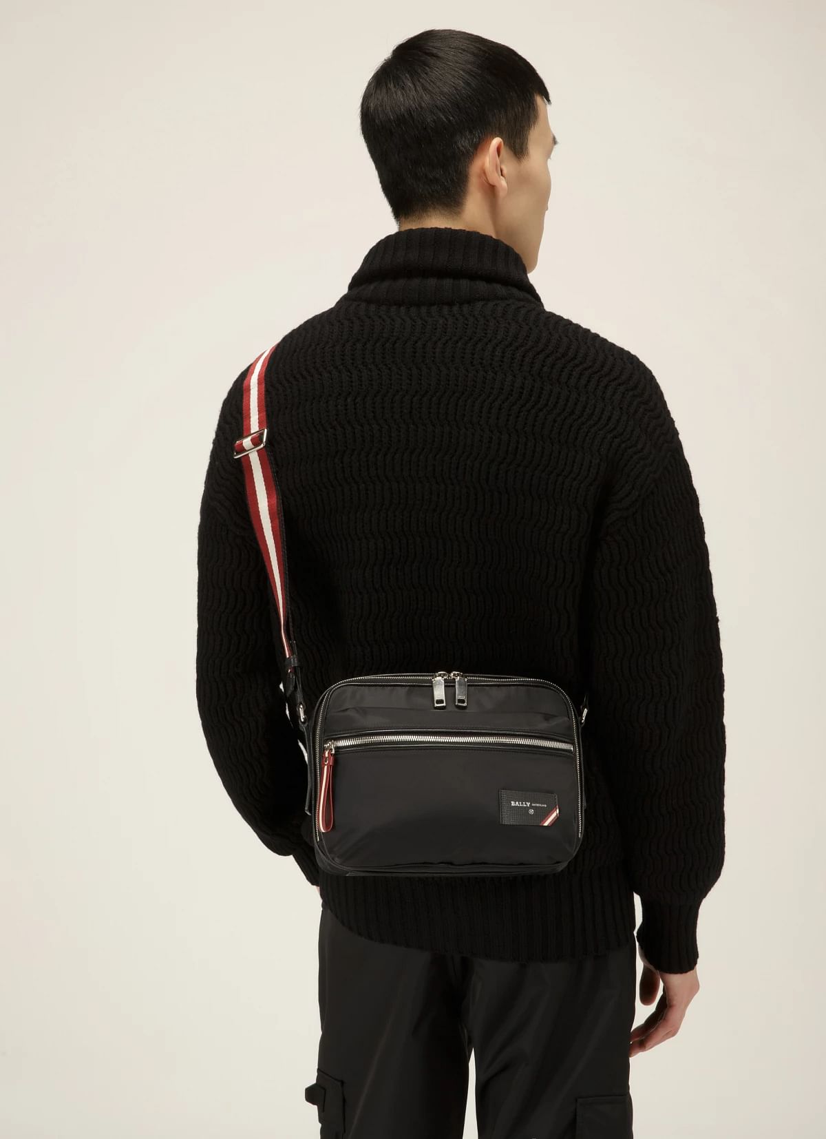 Fiji Techno Nylon Reporter Bag In Black