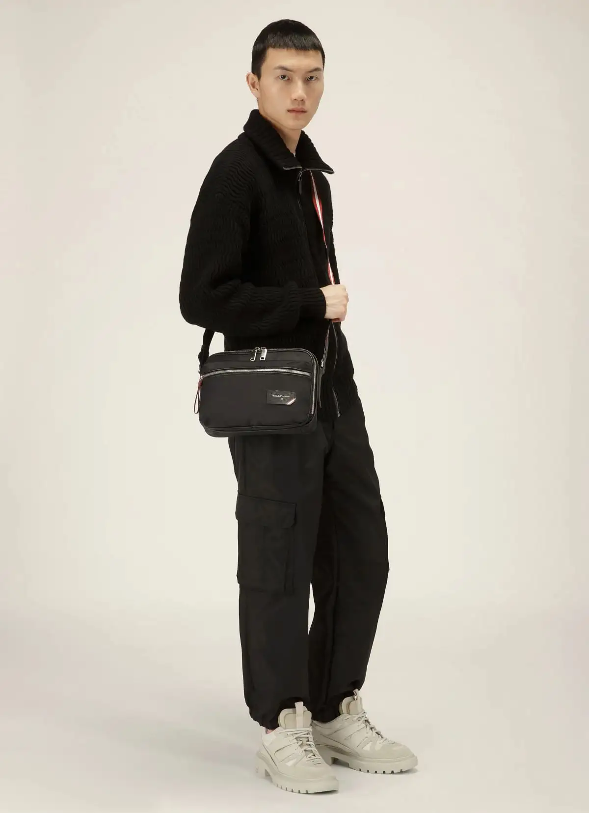 Fiji Techno Nylon Reporter Bag In Black