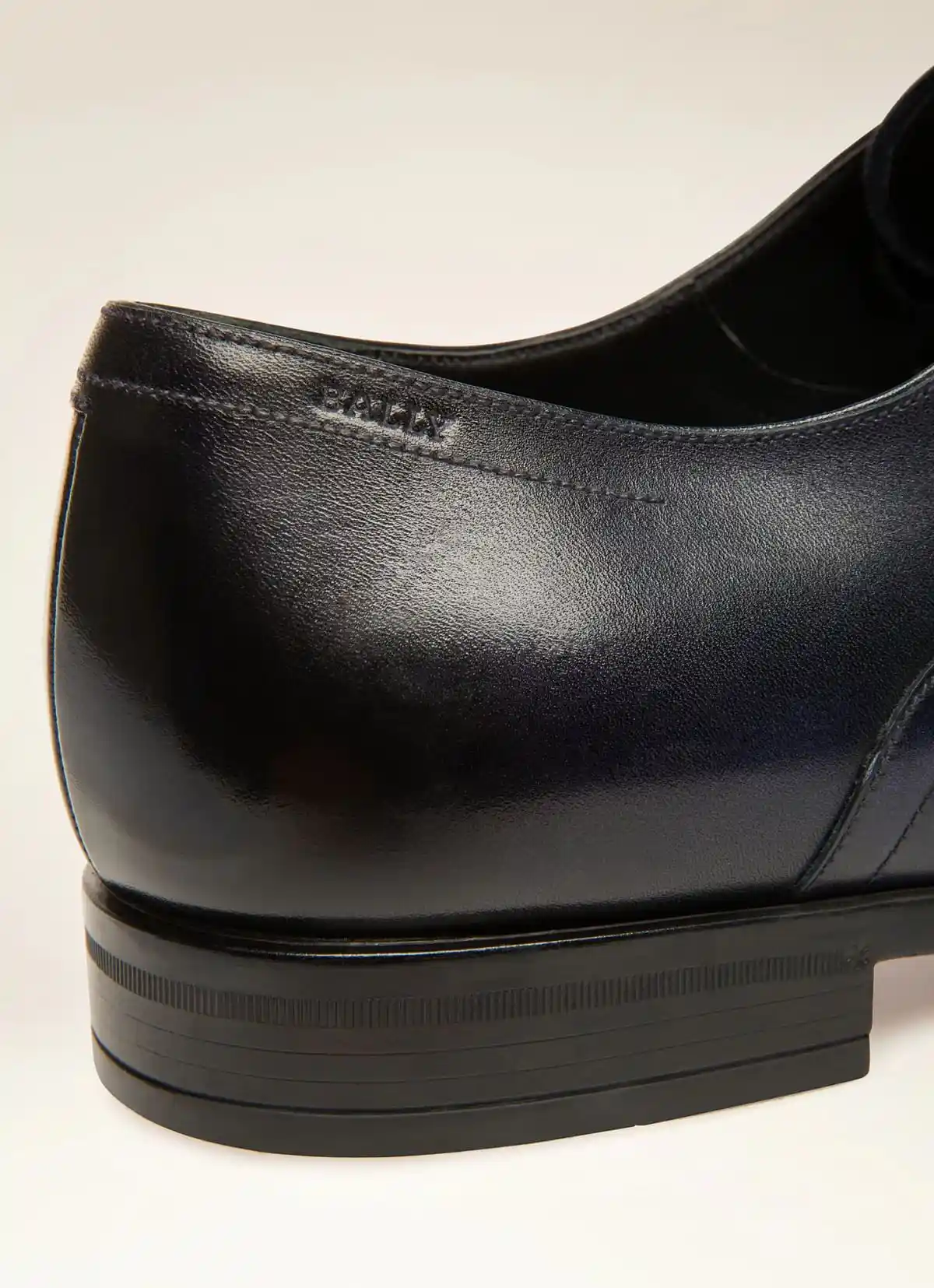 Lizzar Leather Lace-Ups