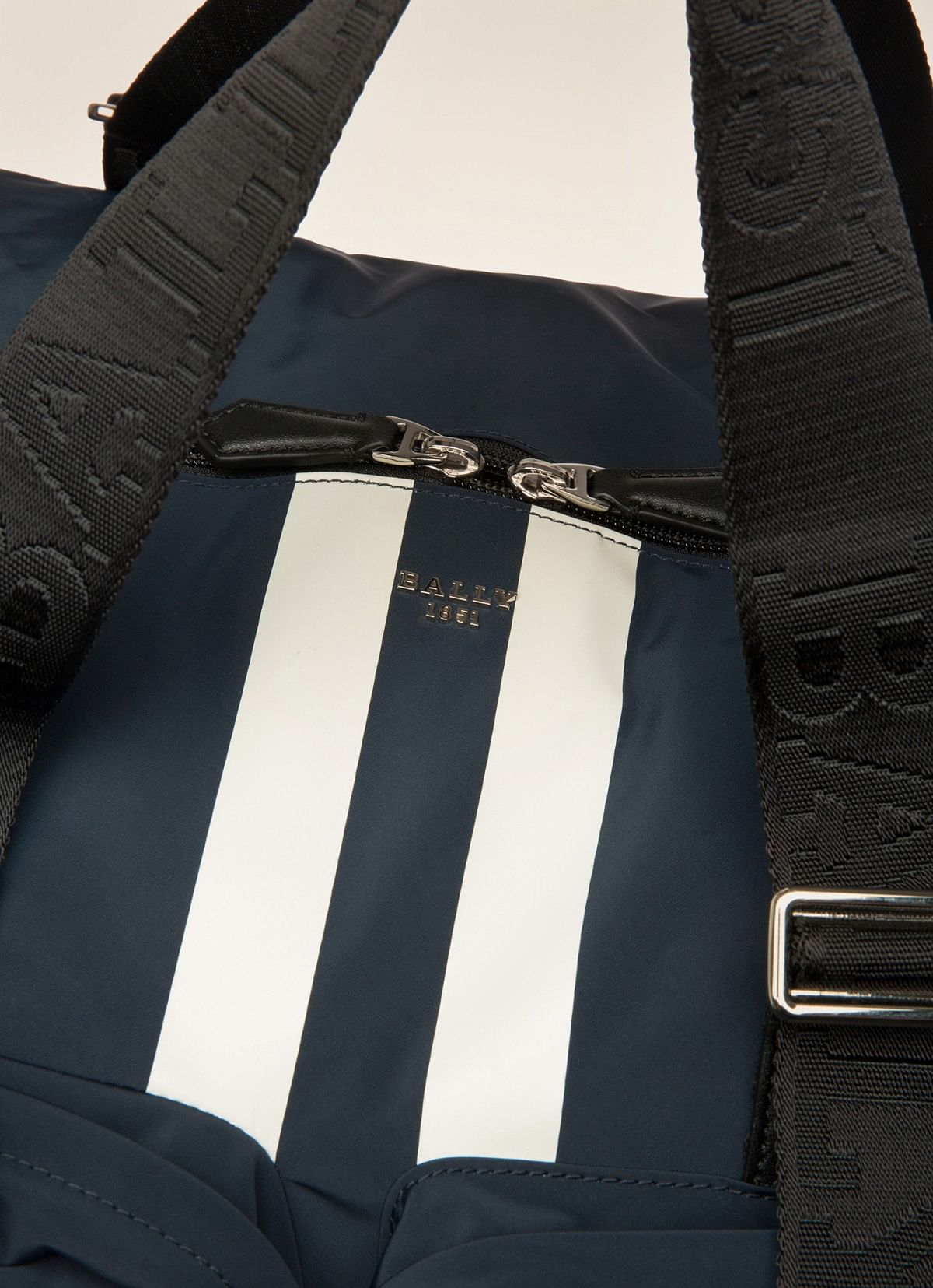 Fesder Nylon Weekender Bag In Navy