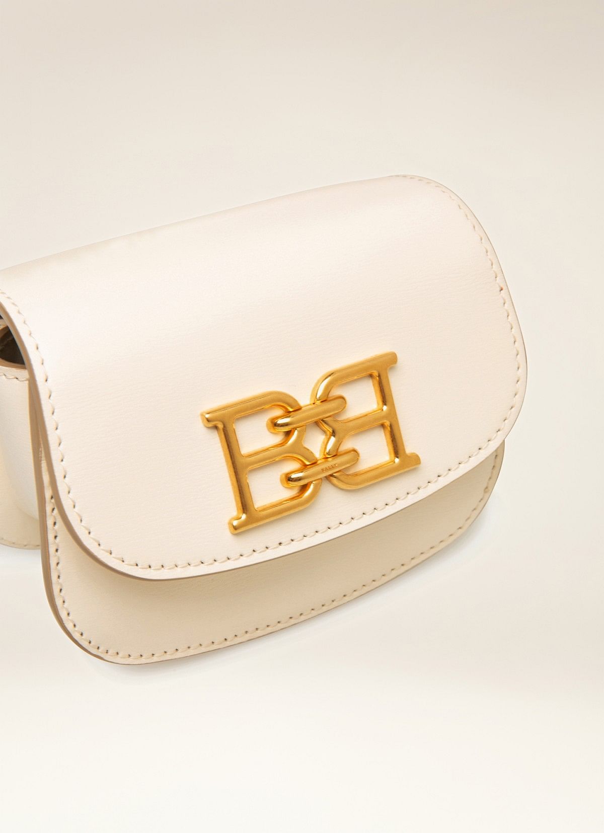 Baily Xs Leather Accessory In Bone