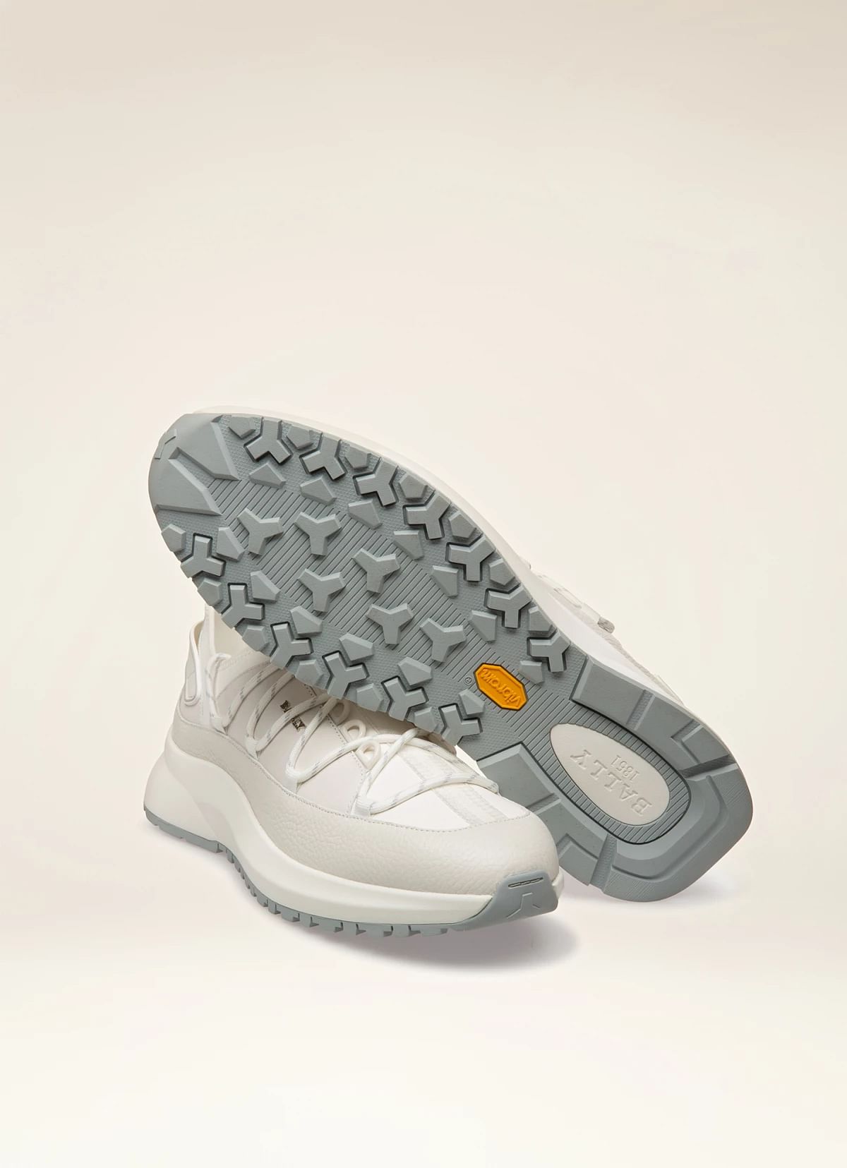 Delys Leather Sneakers