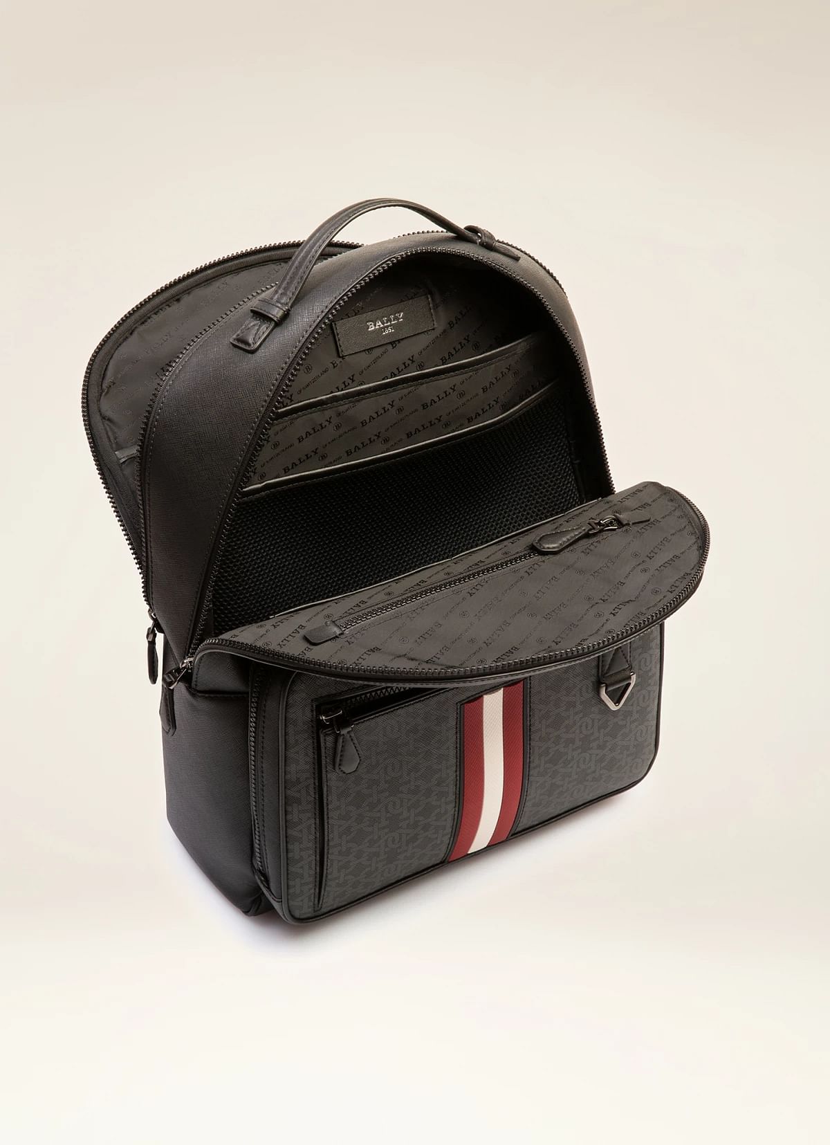 Mavrick Recycled Leather Backpack In Black