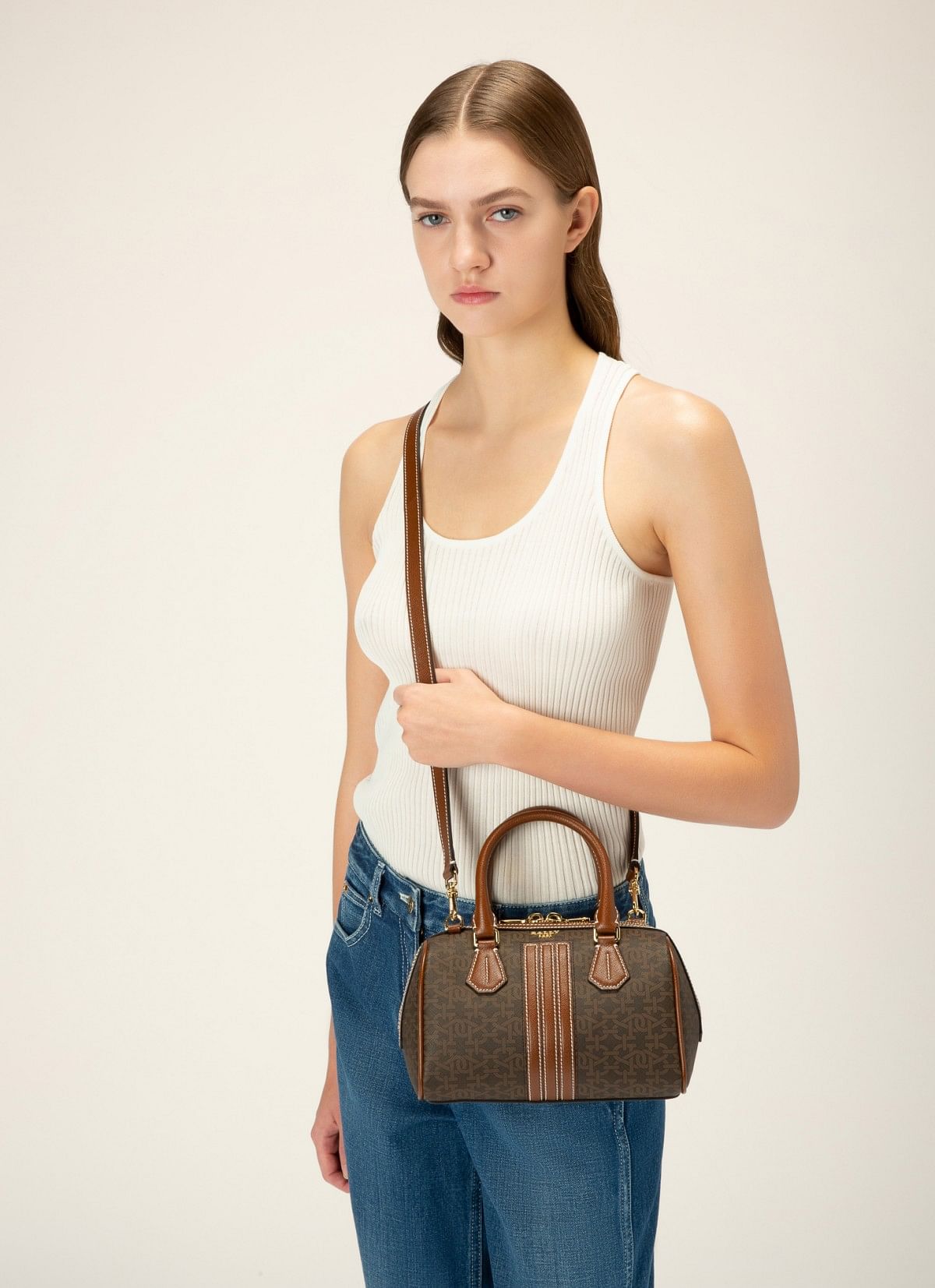 Devin Cross Body Bag