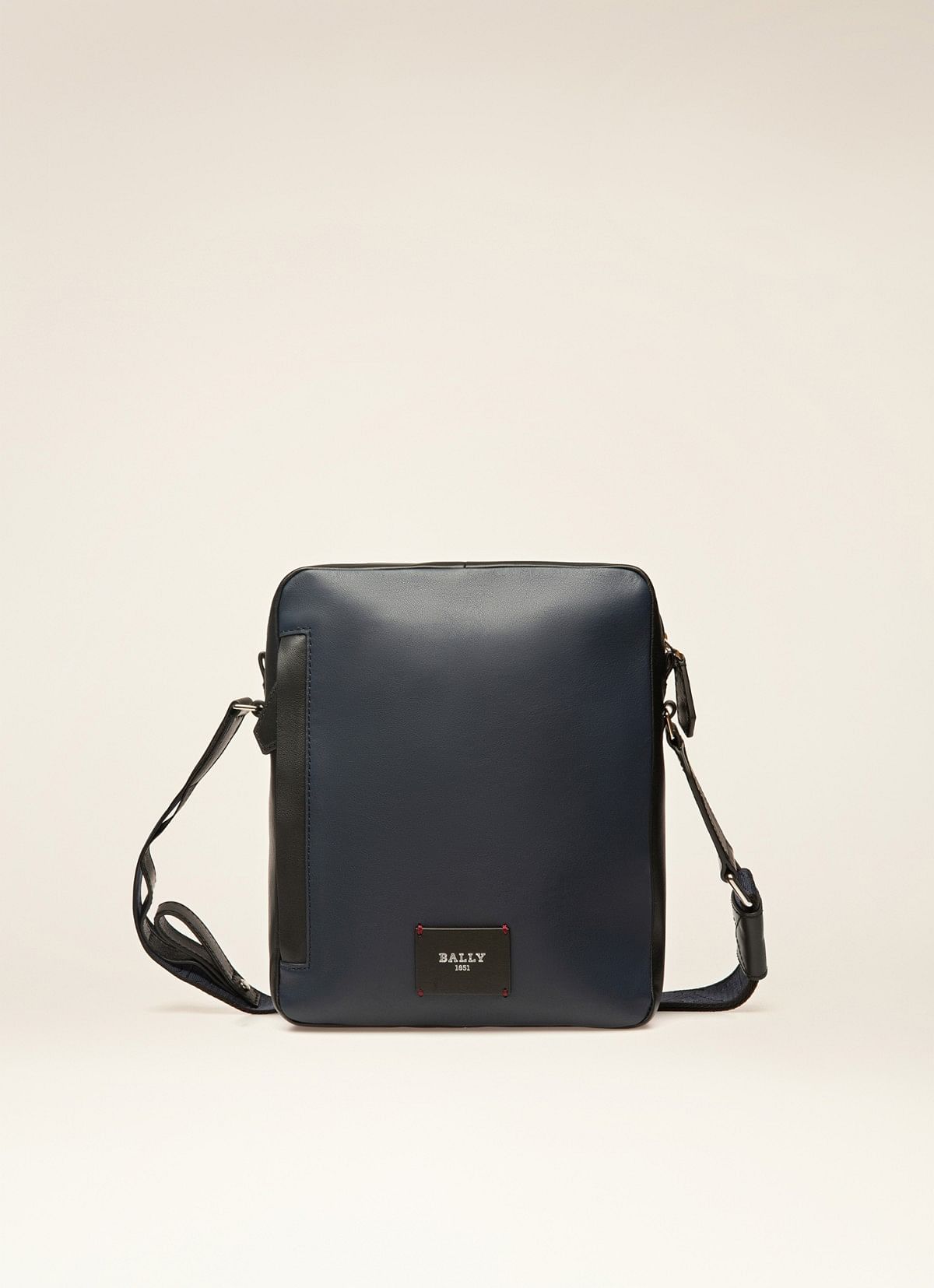Holm Cross Body Bag