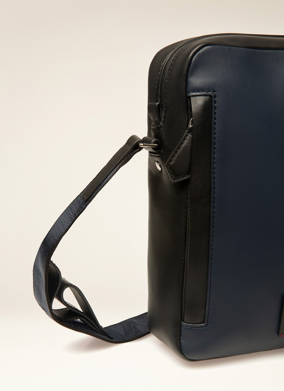 Holm Cross Body Bag