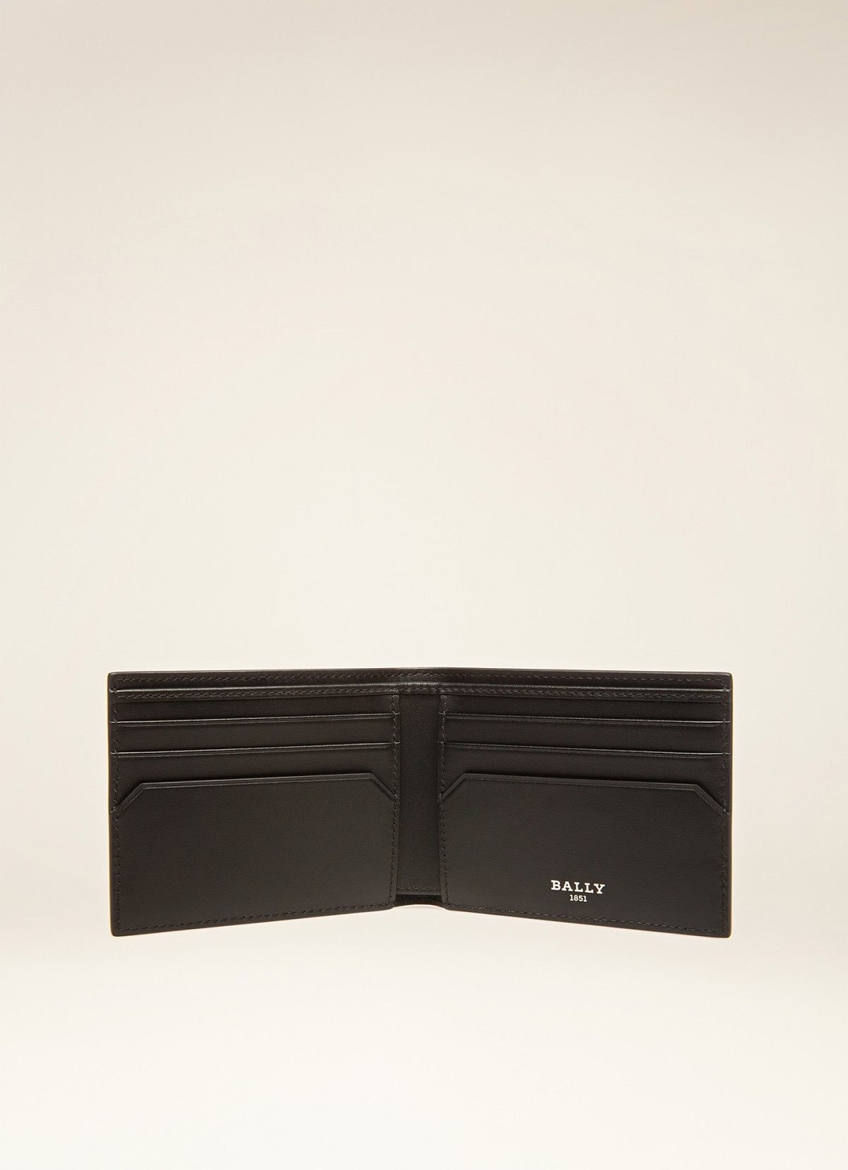Bevye Multi Leather Wallet