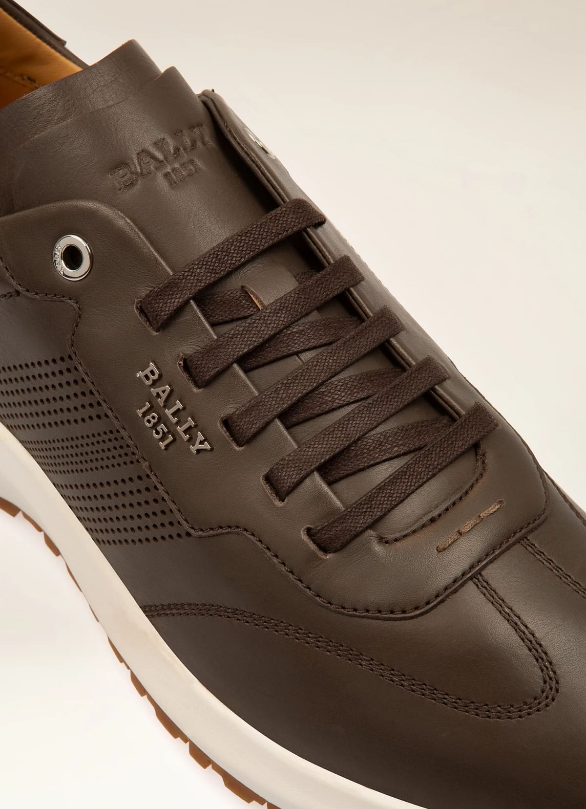 Davor Leather Sneakers