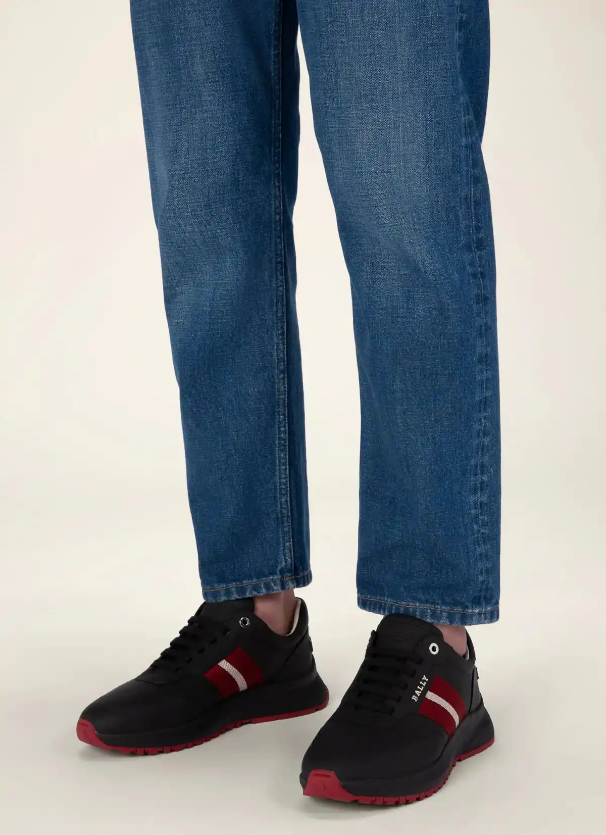 Daryn Leather Sneakers