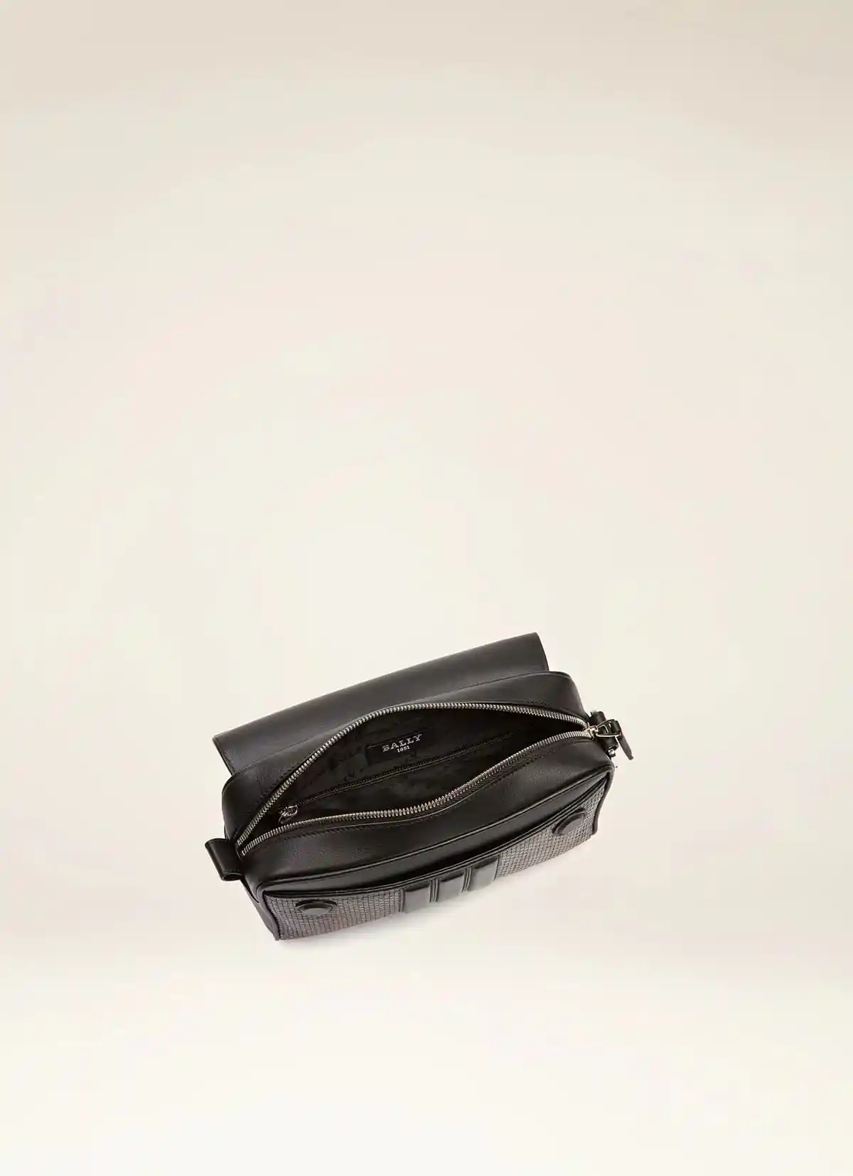 Hymios Cross Body Bag