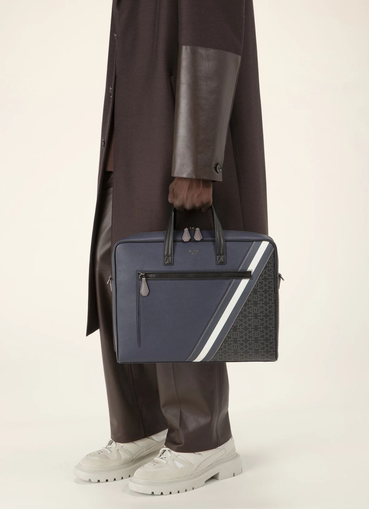 Mikes Leather Beniness Bag In Navy