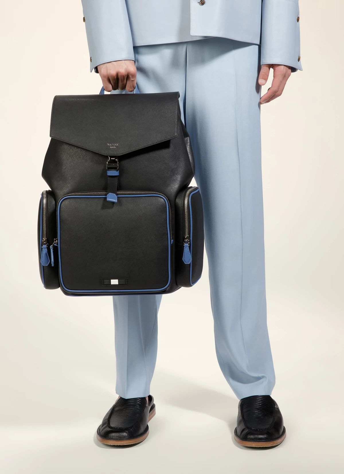 Maxi Backpack In Black And Blue Neon