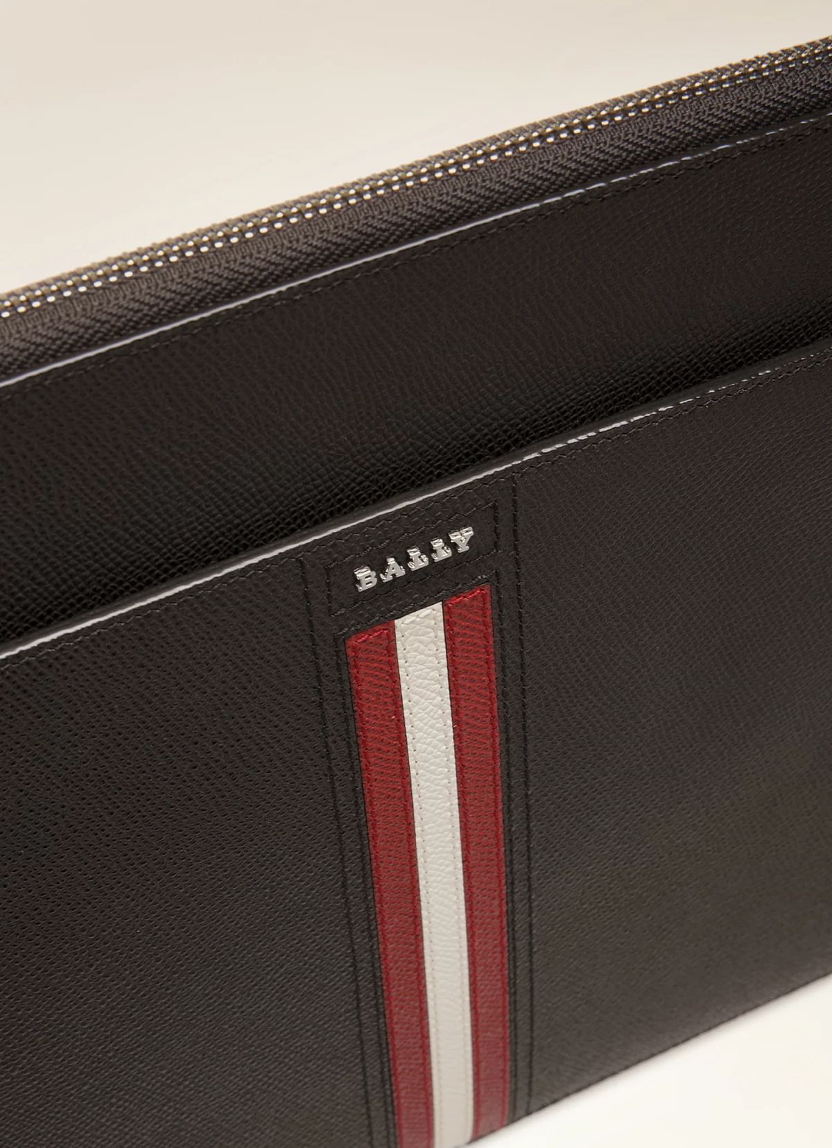 Tatik Leather Technology Case In Black