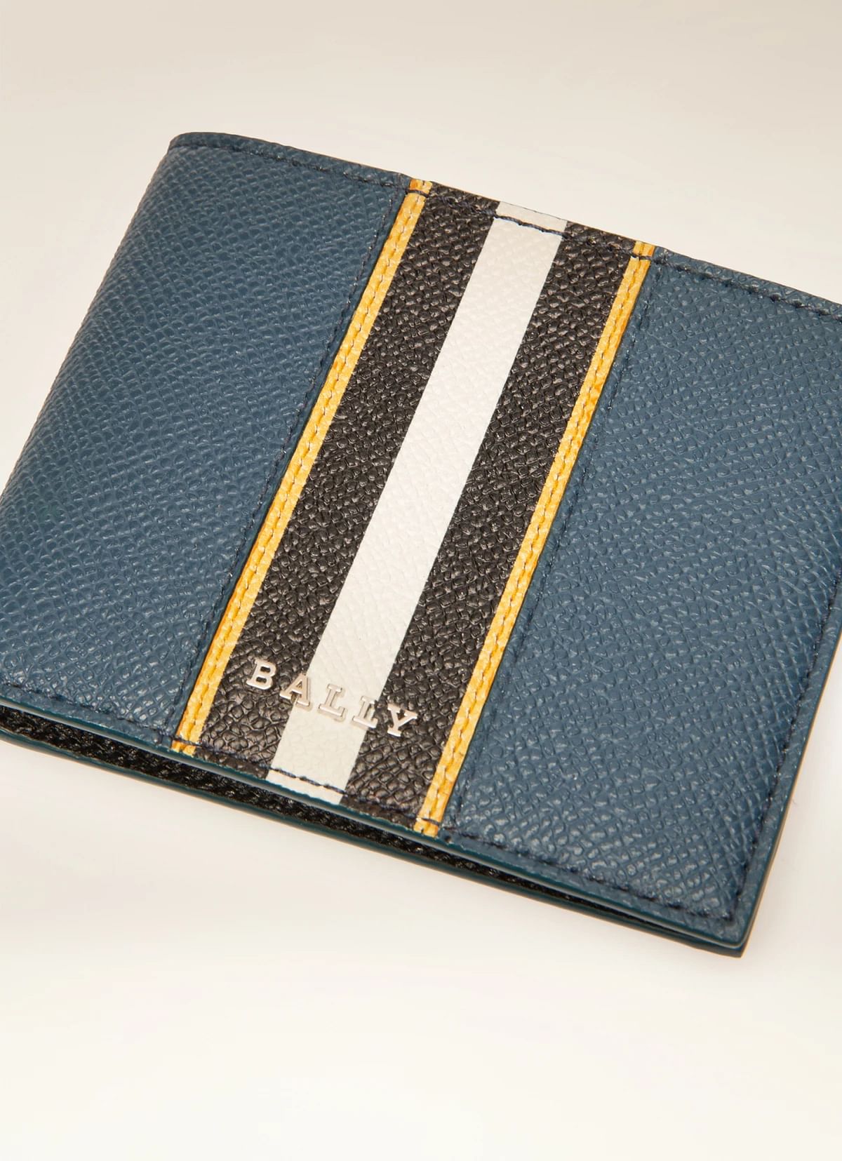 Bevye Leather Wallet
