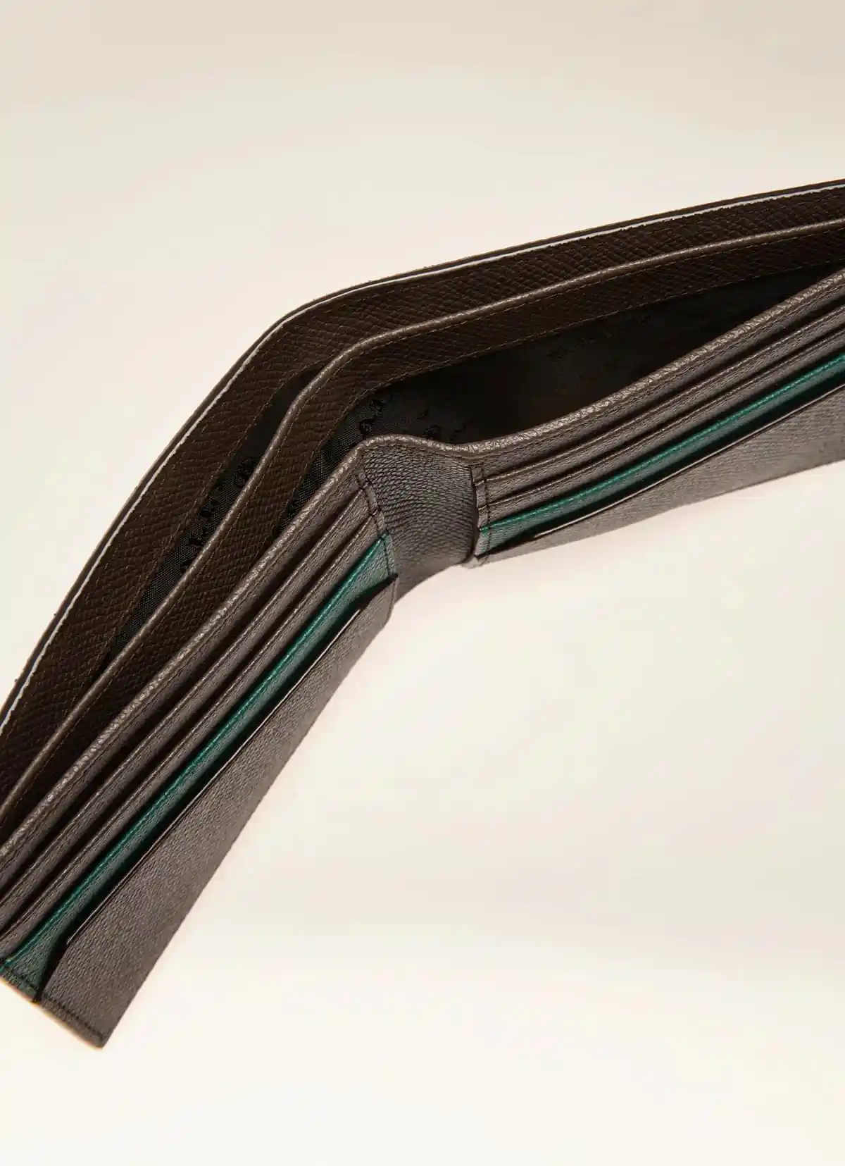 Brasai Leather Wallet In Army Green