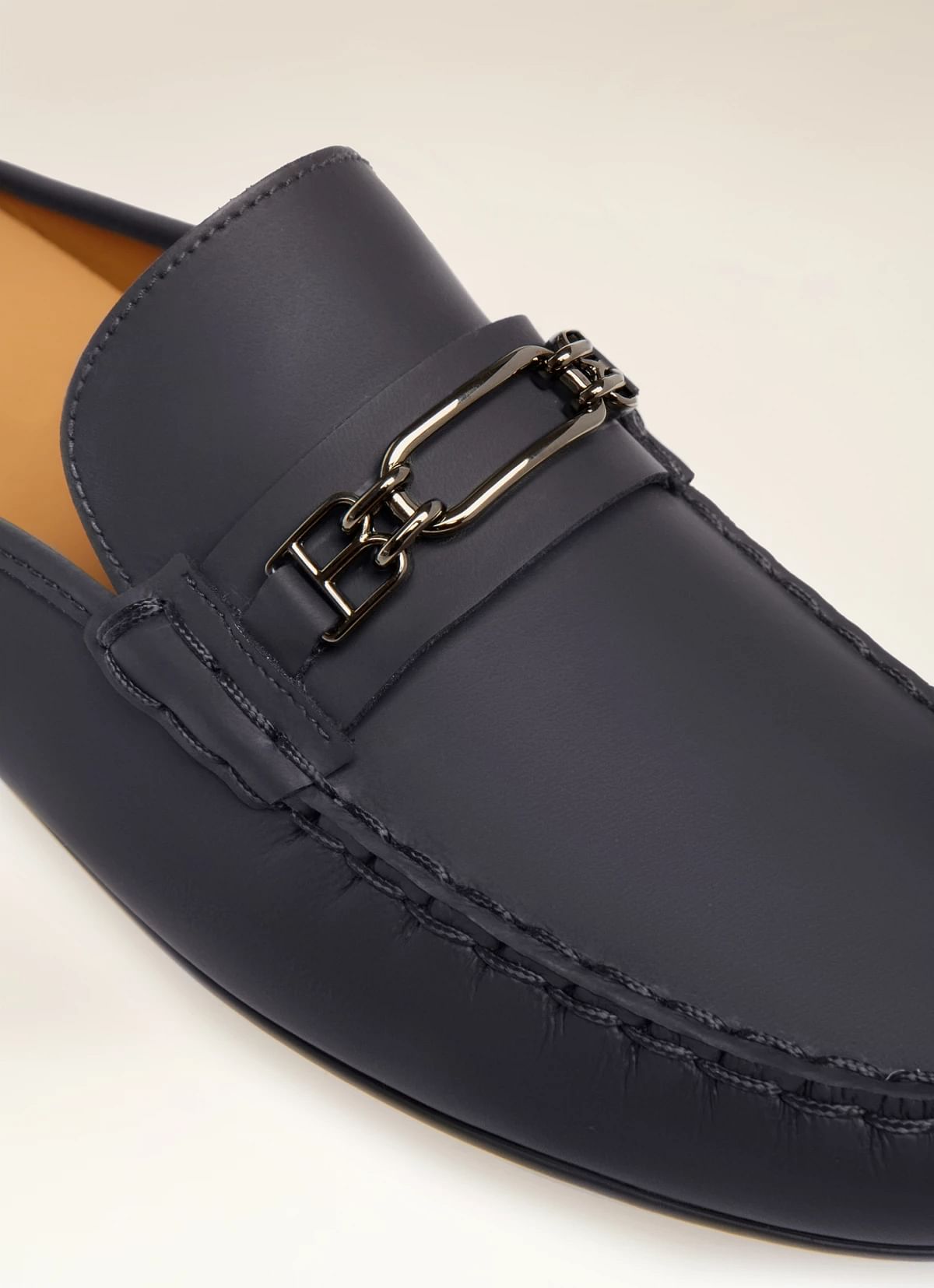 Vincel Leather Drivers
