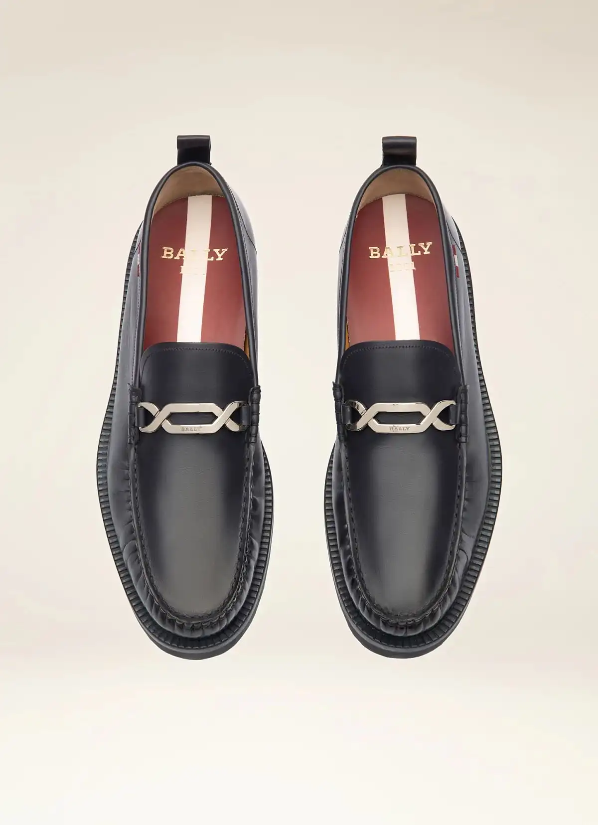Novian Leather Moccassins