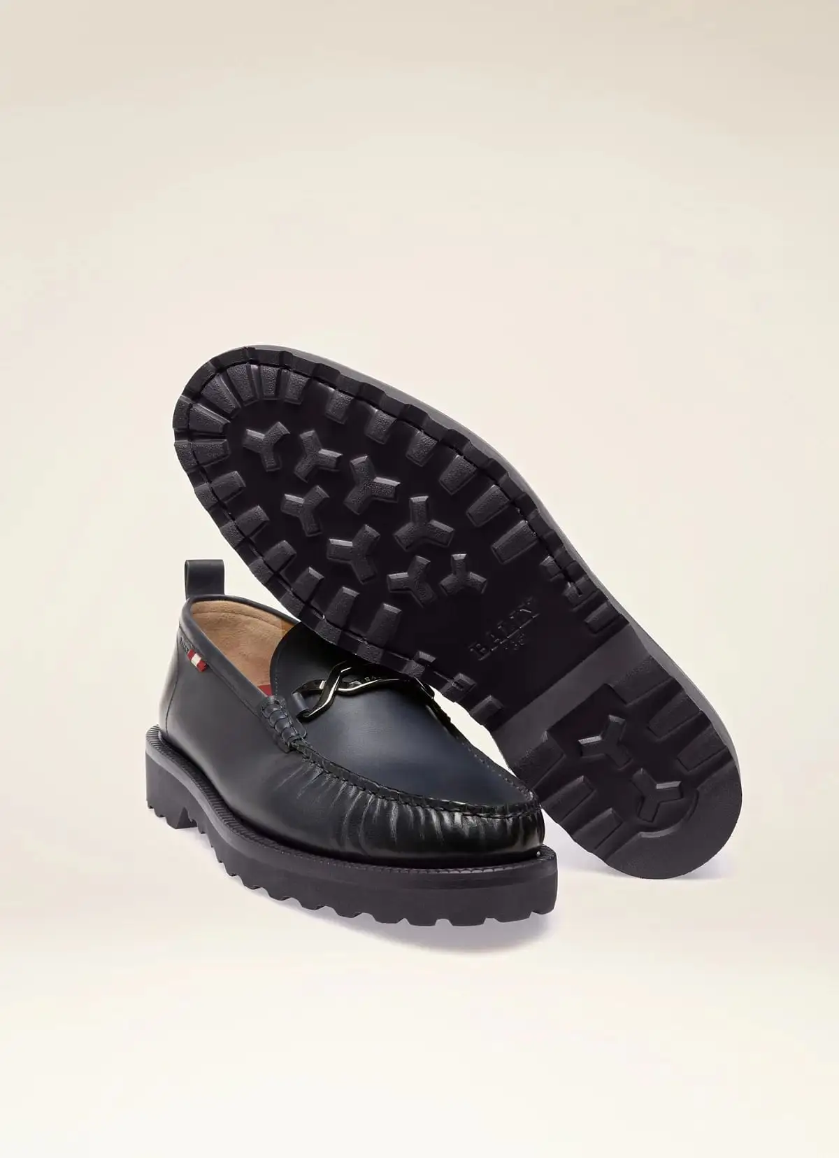 Novian Leather Moccassins