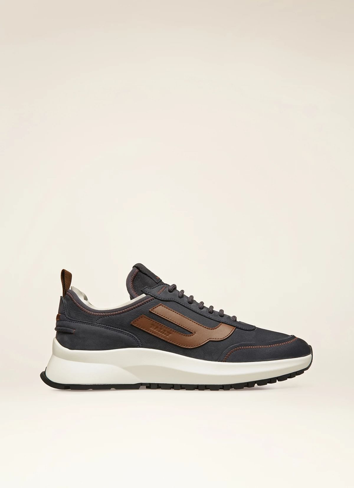 Darys Leather Sneakers