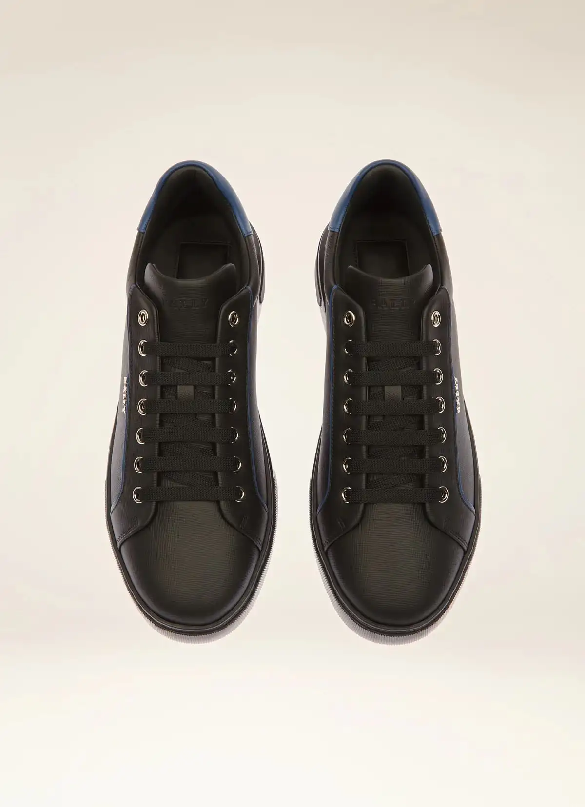 Manuel Leather Sneakers
