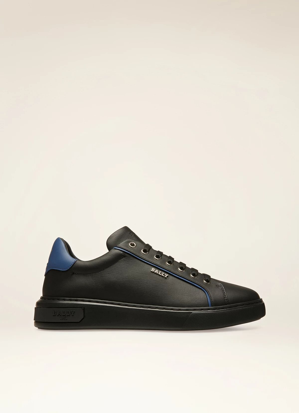 Manuel Leather Sneakers
