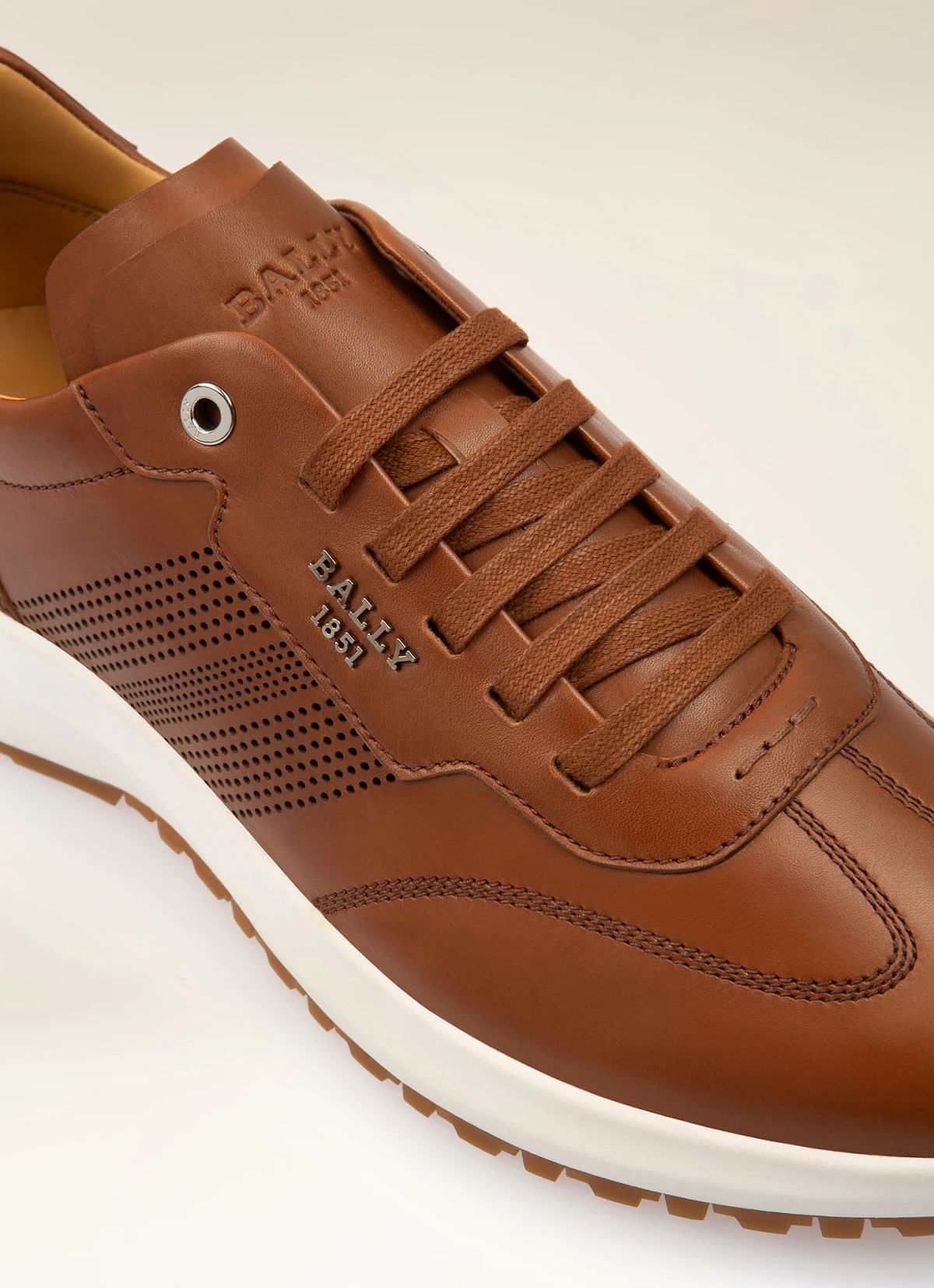 Davor Leather Sneakers