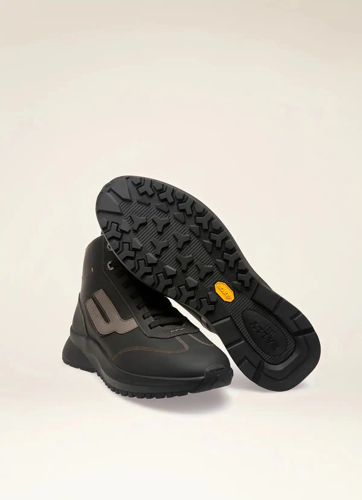 Darrel Leather Sneakers