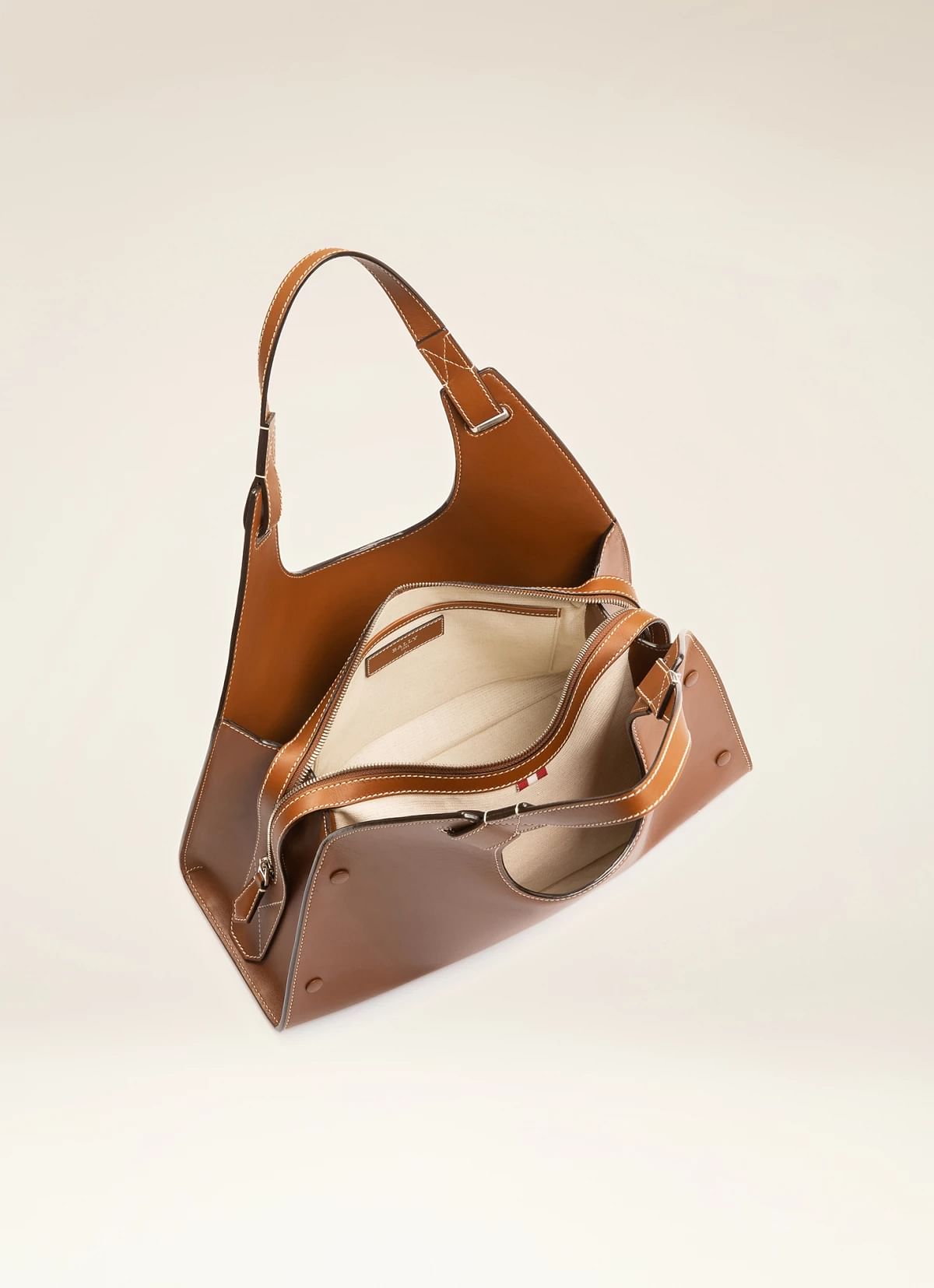 Ahres Leather Shoulder Bag In Brown