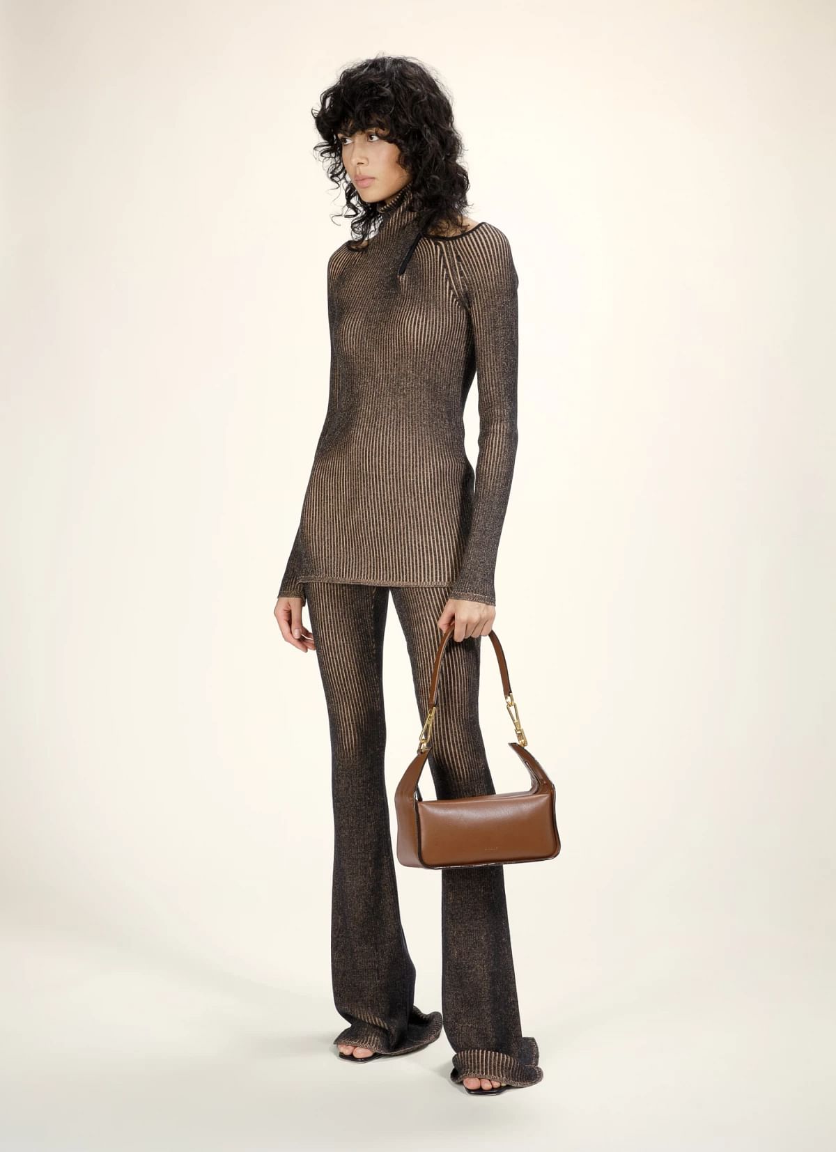 B-Hook Leather Shoulder Bag In Brown
