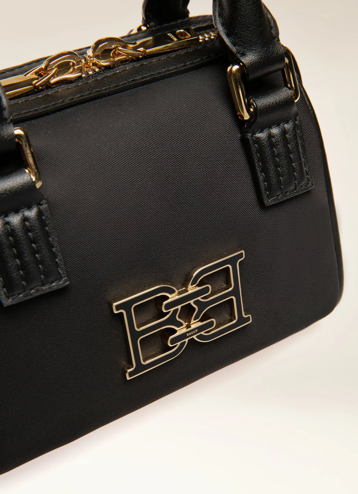 Evin Minibag In Black Nylon