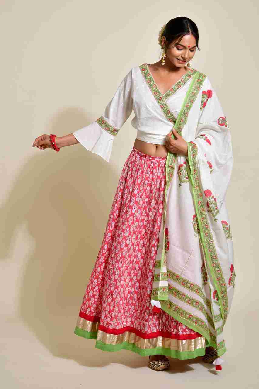 Naksh Red and White Skirt, Top, Dupatta (Set ot 3)