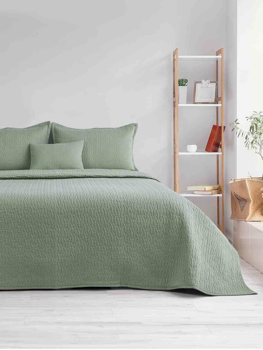 400TC 4 pcs Quilt set superspft fabric Bedspread by Desenhista
