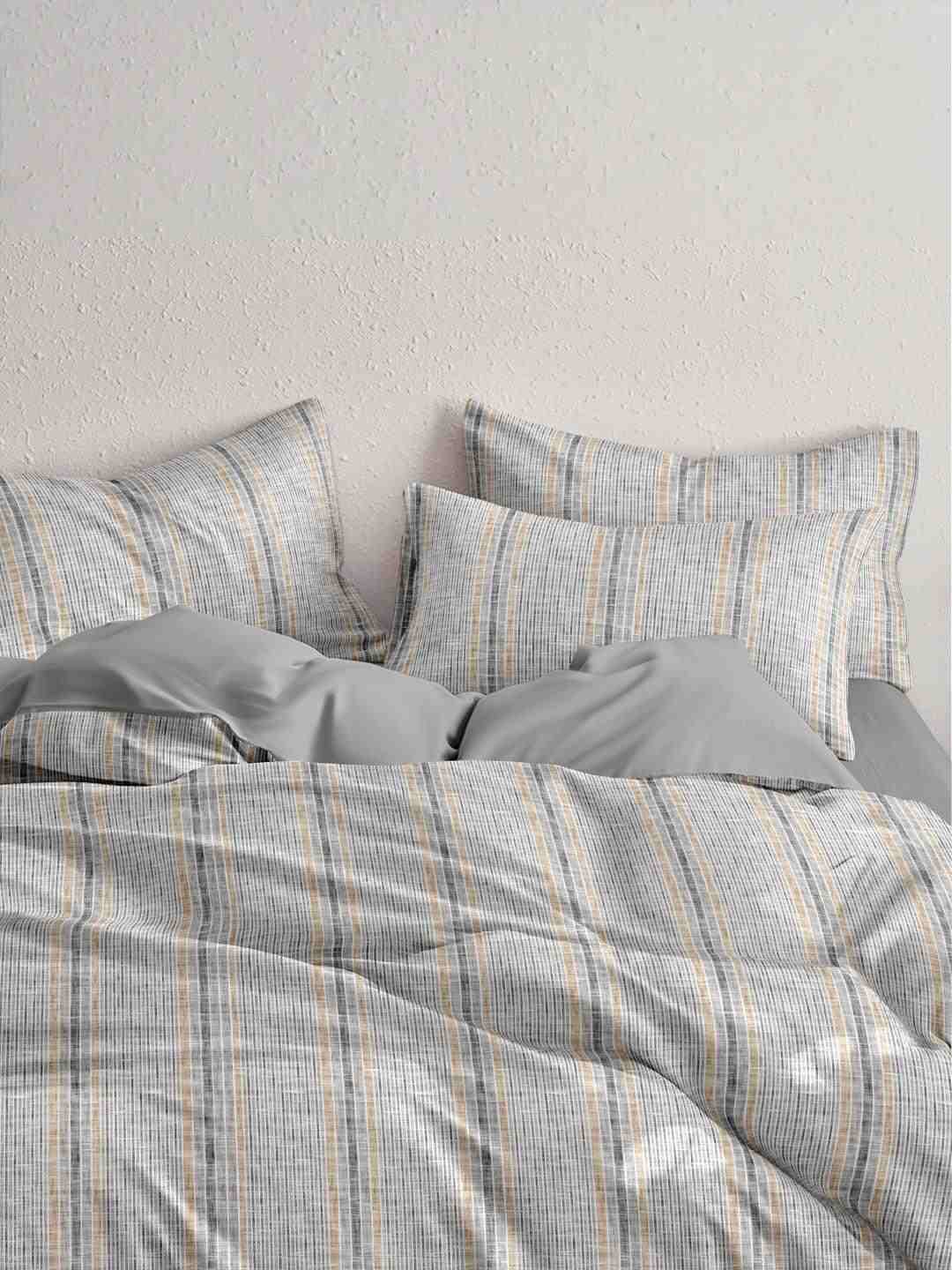 Luke Queen Bedsheet the blend of polyester and cotton.