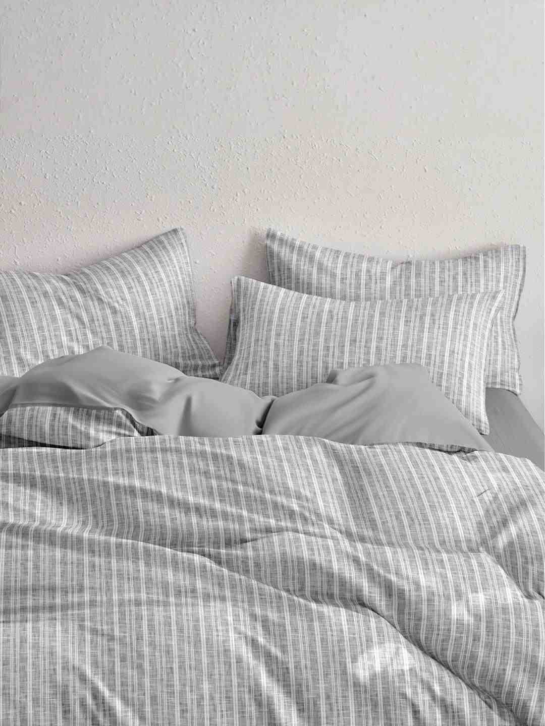 Luke Queen Bedsheet the blend of polyester and cotton.