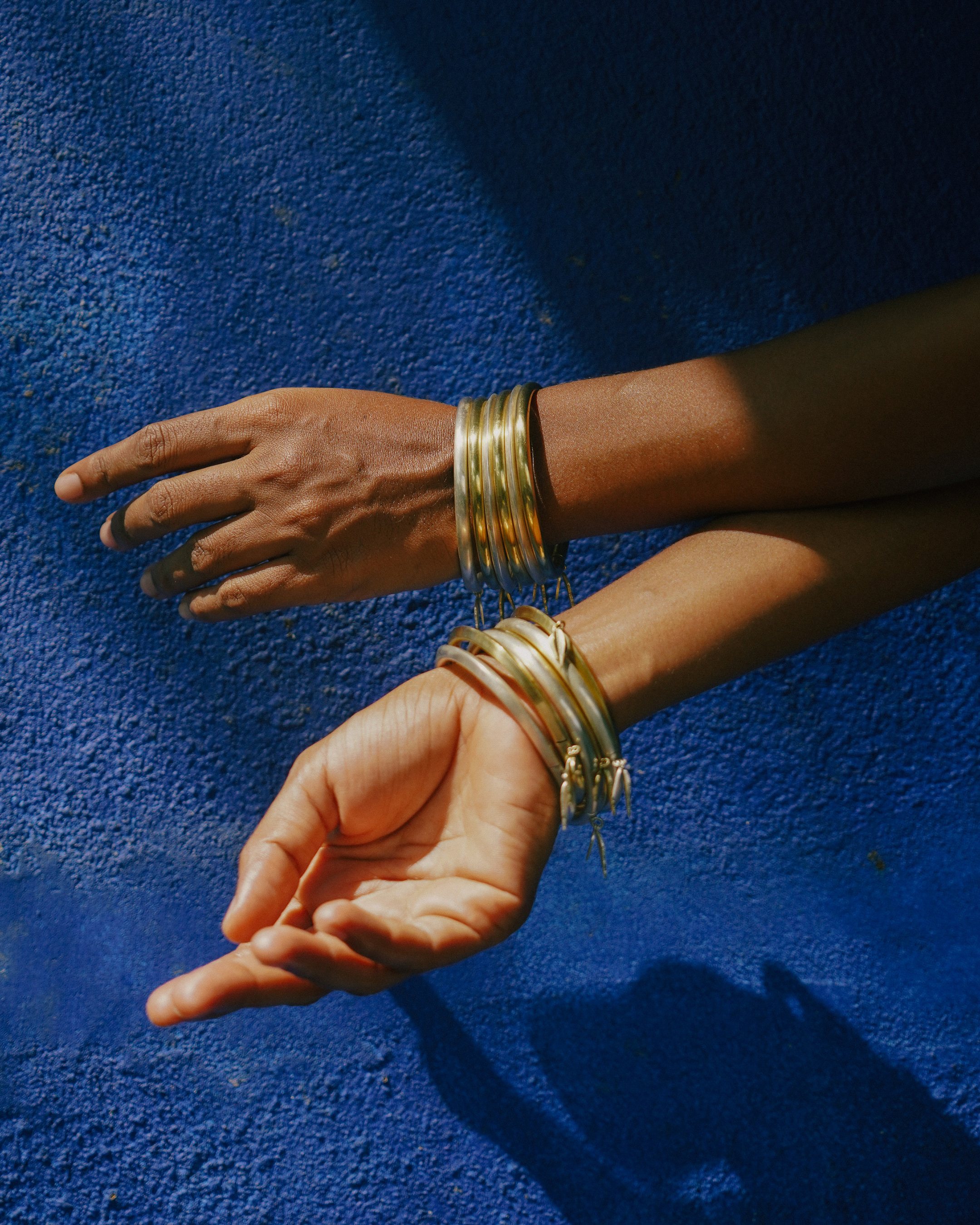 Mango Bangle - Angled