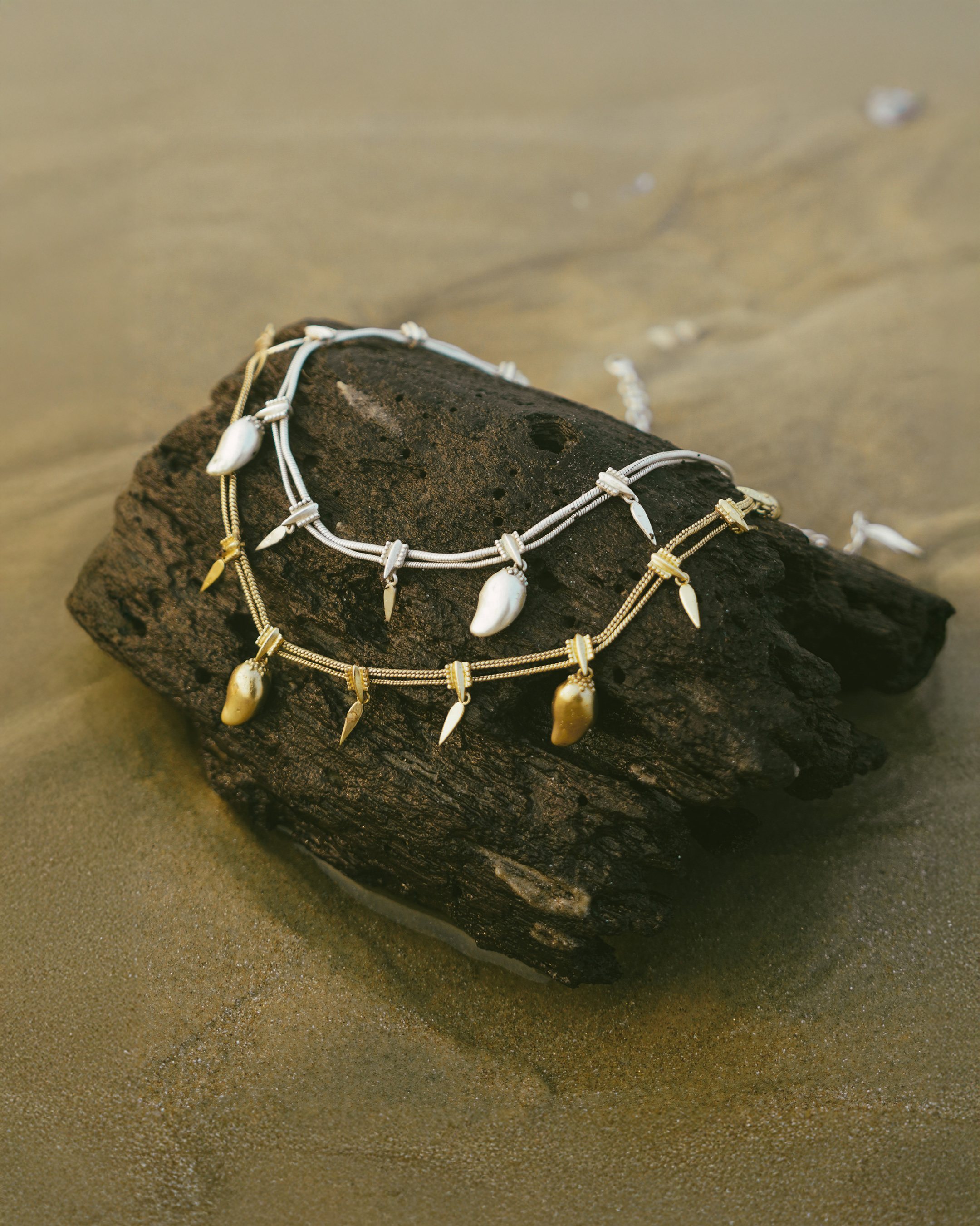 Gold Mango String