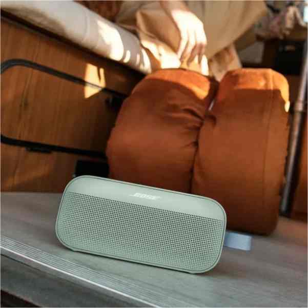 Bose SoundLink Flex (2nd Gen) Portable Waterproof Bluetooth