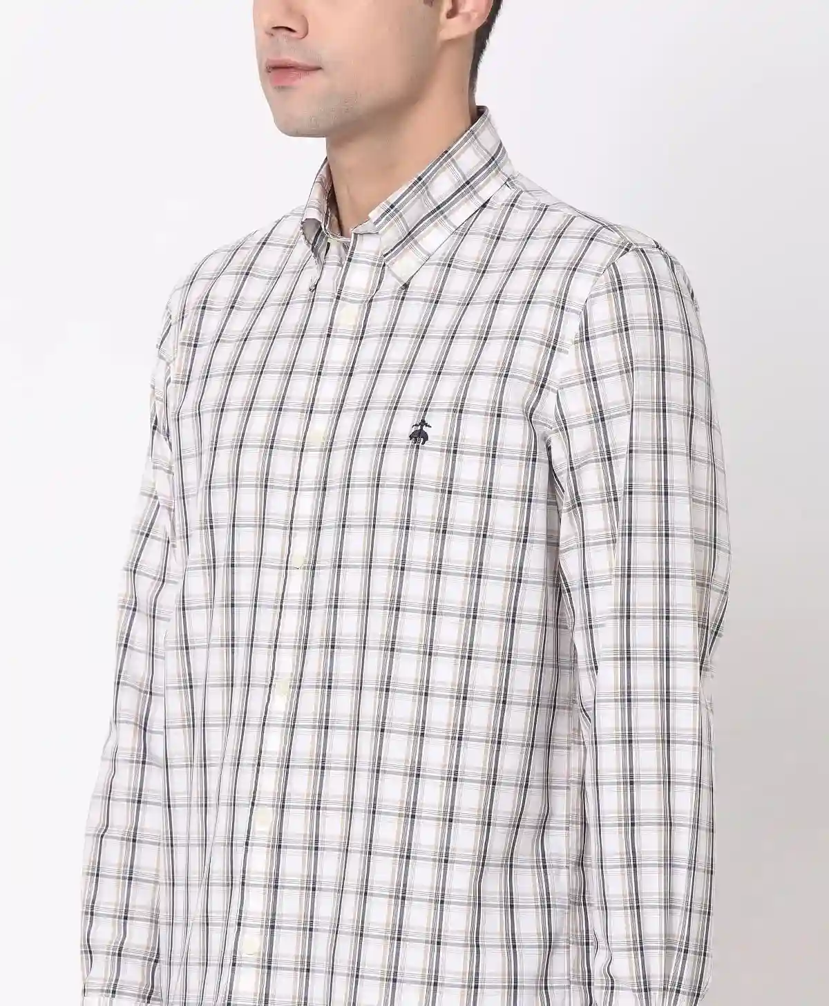 https://cdn.fynd.com/v2/falling-surf-7c8bb8/fyprod/wrkr/products/pictures/item/free/original/brooks-brothers/202200009_KHAKI/2/Pz8cLRgntN-410309766005_4_5351.webp