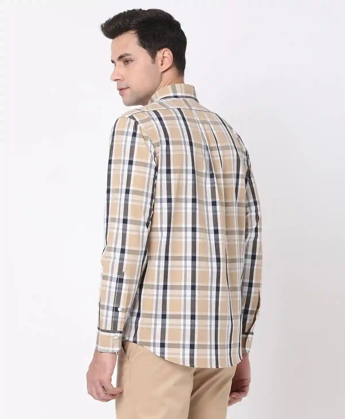 https://cdn.fynd.com/v2/falling-surf-7c8bb8/fyprod/wrkr/products/pictures/item/free/original/brooks-brothers/202200012_KHAKI/1/50oliqfYHs-410309769005_3_2955.webp