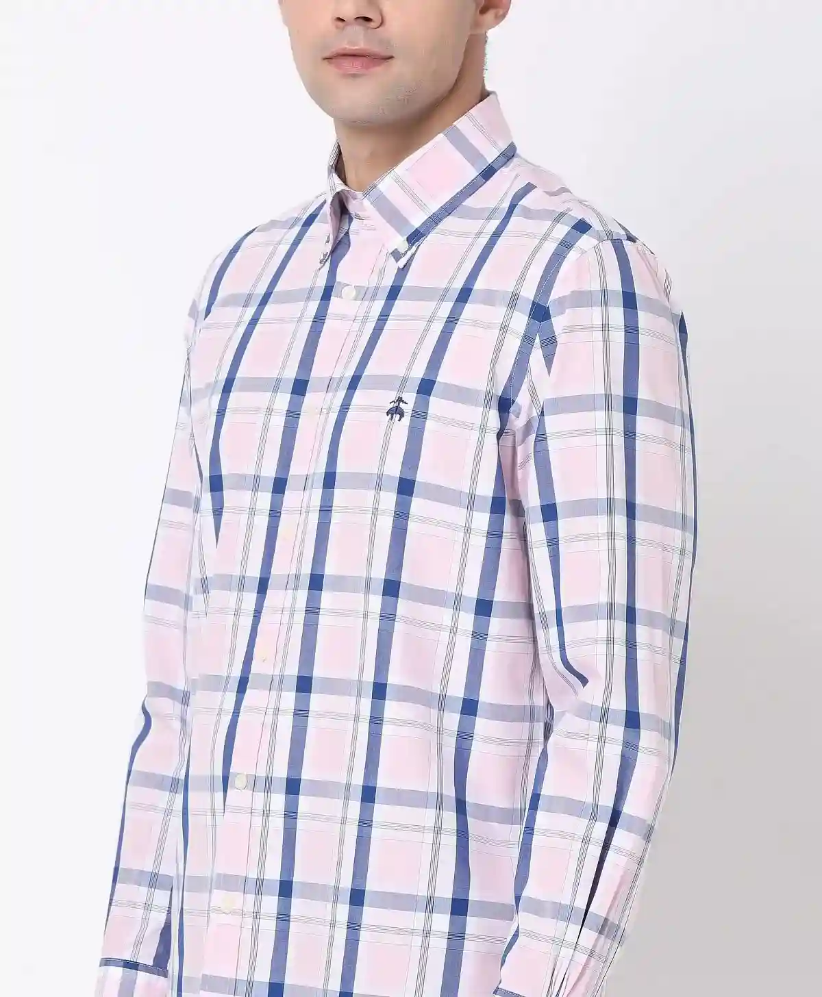https://cdn.fynd.com/v2/falling-surf-7c8bb8/fyprod/wrkr/products/pictures/item/free/original/brooks-brothers/202200013_Pink/2/jxJoRFizIT-410309770005_4_2243.webp