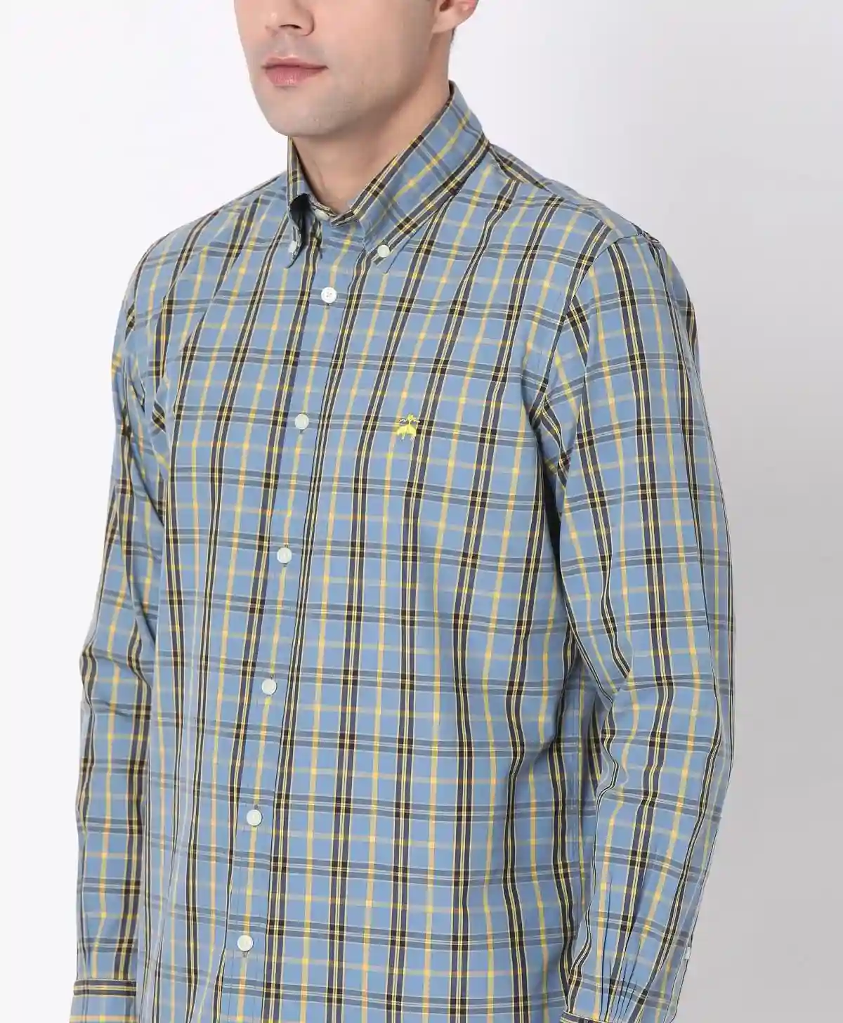 https://cdn.fynd.com/v2/falling-surf-7c8bb8/fyprod/wrkr/products/pictures/item/free/original/brooks-brothers/202200020_Blue/2/nfy8huldt1-410309777005_4_7080.webp