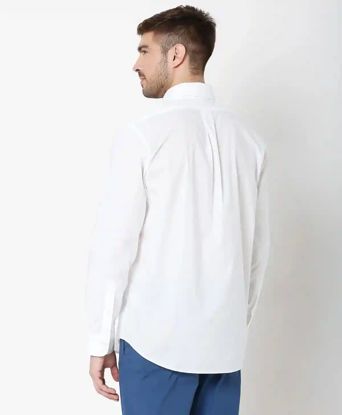 https://cdn.fynd.com/v2/falling-surf-7c8bb8/fyprod/wrkr/products/pictures/item/free/original/brooks-brothers/202200027_White/1/UN2GwkxSnz-410309784005_2_2223.webp