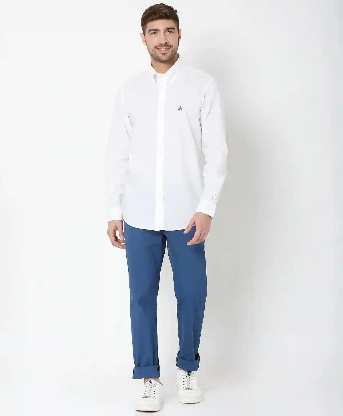 https://cdn.fynd.com/v2/falling-surf-7c8bb8/fyprod/wrkr/products/pictures/item/free/original/brooks-brothers/202200027_White/3/Lkxstfh4hm-410309784005_4_8179.webp