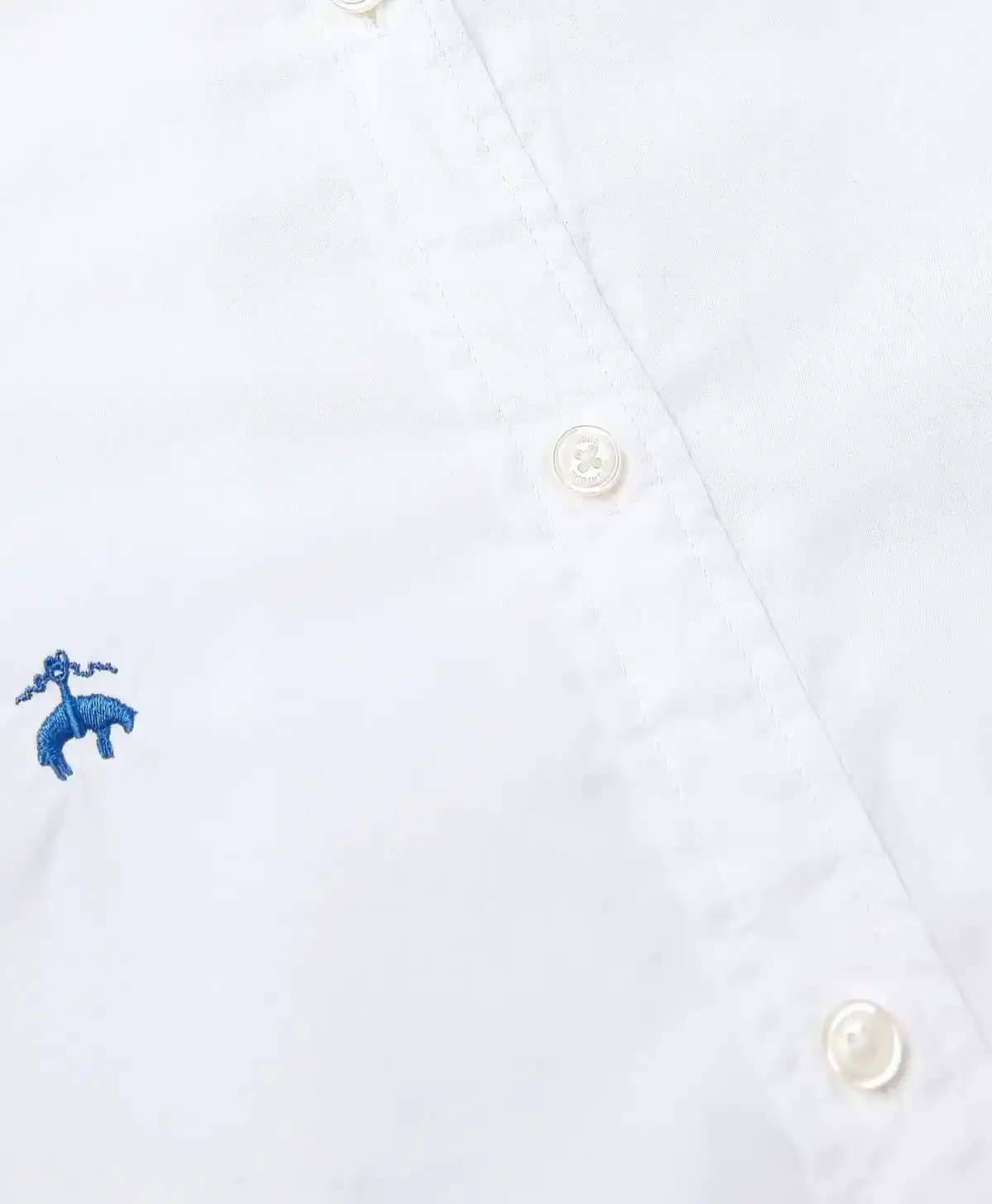 https://cdn.fynd.com/v2/falling-surf-7c8bb8/fyprod/wrkr/products/pictures/item/free/original/brooks-brothers/202200027_White/7/0vGmnHxwaL-410309784005_8_7991.webp