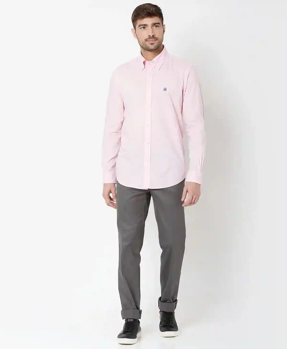 https://cdn.fynd.com/v2/falling-surf-7c8bb8/fyprod/wrkr/products/pictures/item/free/original/brooks-brothers/202200028_LIGHT-PINK/3/QoMKKHkCj0-410309785005_4_9189.webp