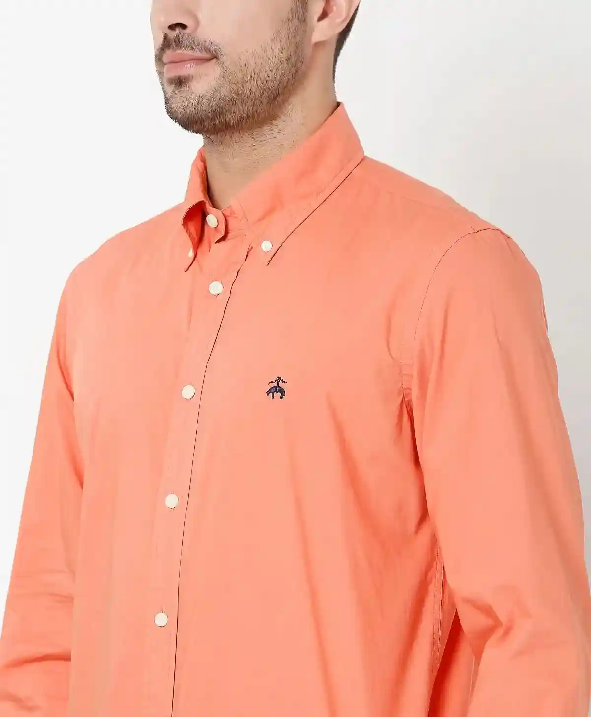 https://cdn.fynd.com/v2/falling-surf-7c8bb8/fyprod/wrkr/products/pictures/item/free/original/brooks-brothers/202200036_CRABAPPLE-RED/2/n0LsAglYs9-410309793005_3_6092.webp